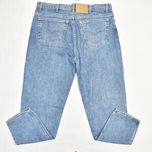 VTG Levi's Men's Cotton Blue Size 42x32 Zip 550 Relaxed Taper Made in Canada